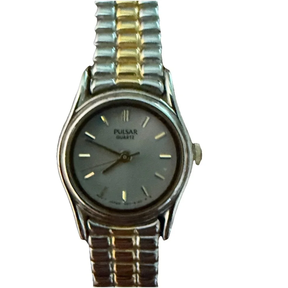 Vintage Pulsar Watch Women Gold Silver Dual Tone Round Date Stretch Need Battery